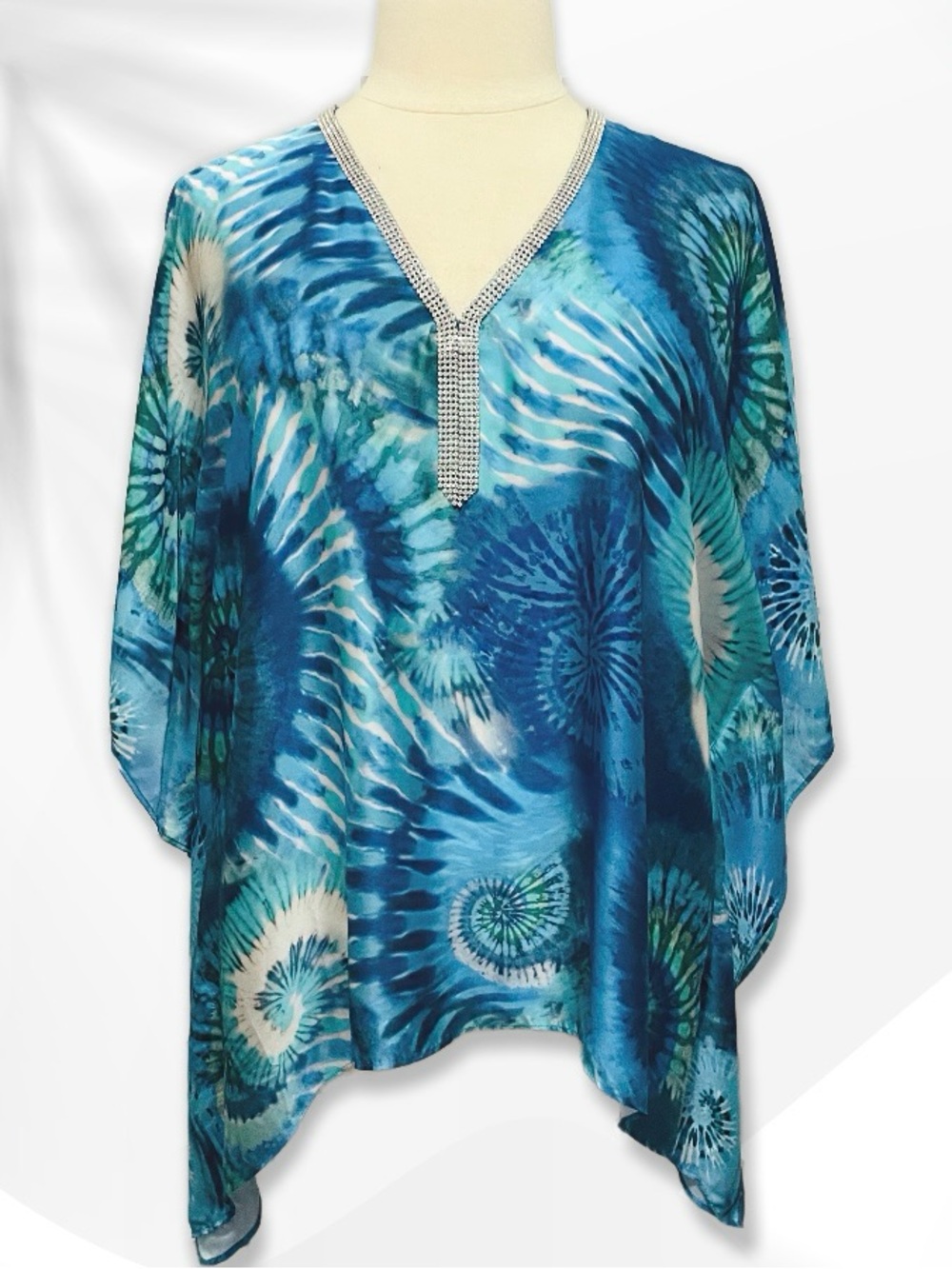 Chico's Tie-Dye Top with Rhinestone V-Neck L/XL